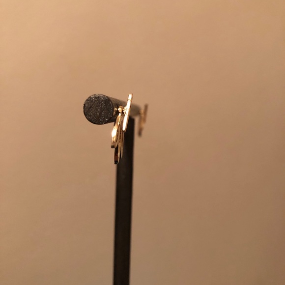 3/$10 🛍 2pc earrings - Picture 2 of 2